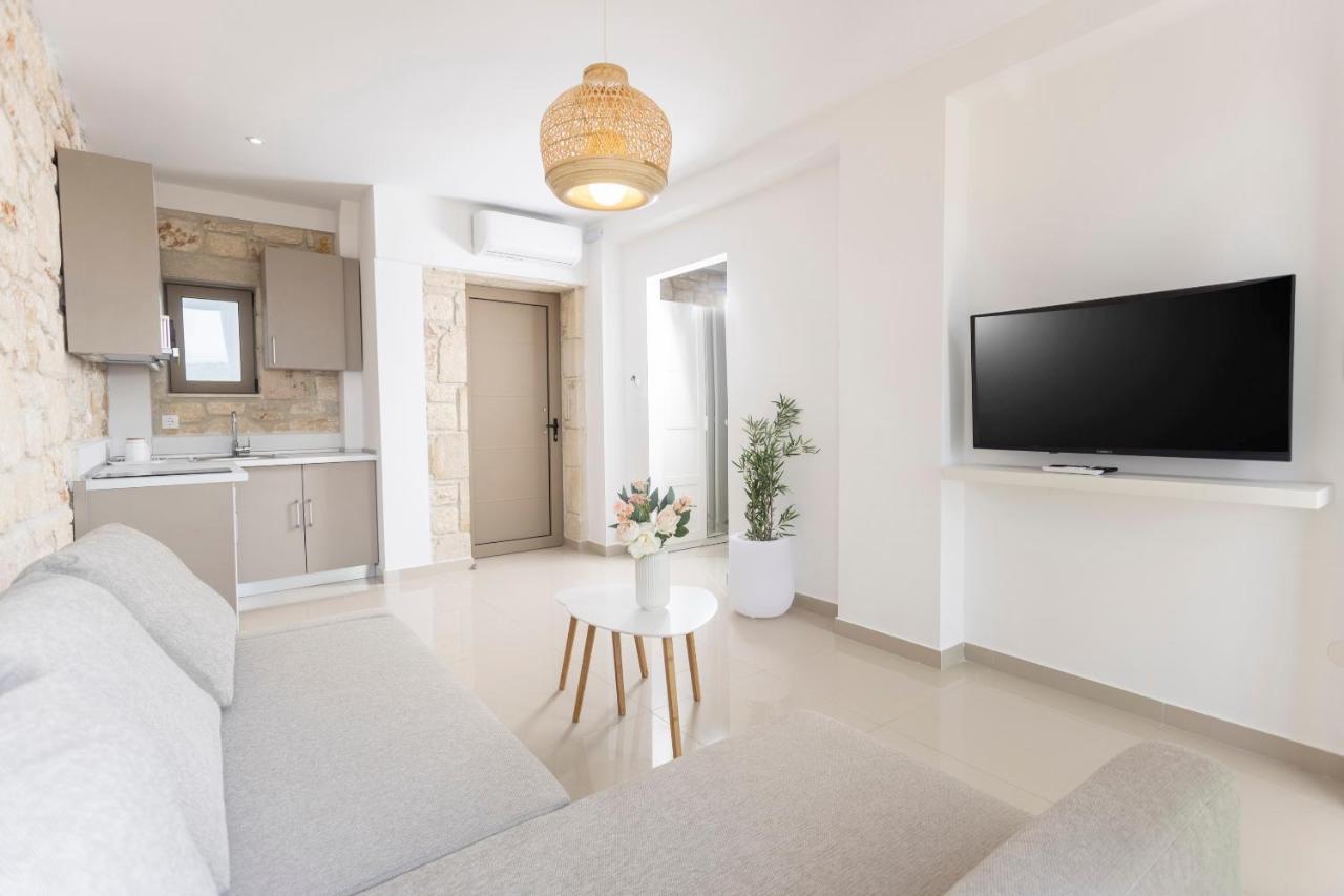 Anna Mare Luxury Apartments Áfitosz Kültér fotó